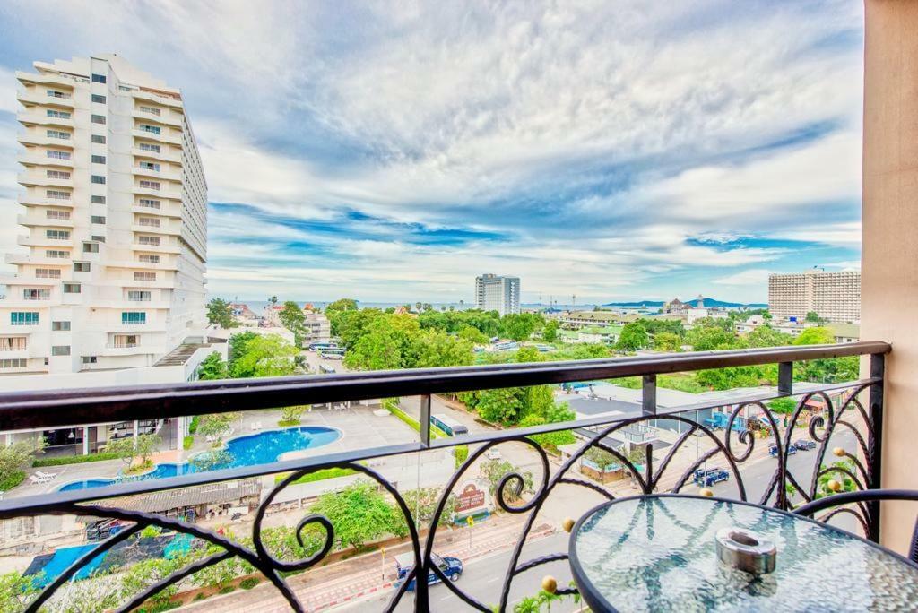 Atlantis Condo Resort jomtien Praia de Jomtien Exterior foto